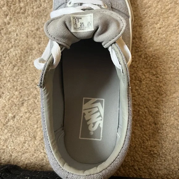 Vans Lo Ward Sneaker. Women’s 9.5 - Picture 4 of 4